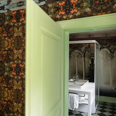 Post Löwe Mulegns Szálloda Muhlen